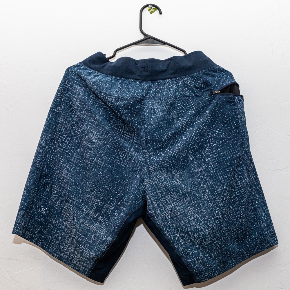 Lululemon mens THE short 7" inseam